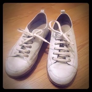 Fitflop white leather sneakers